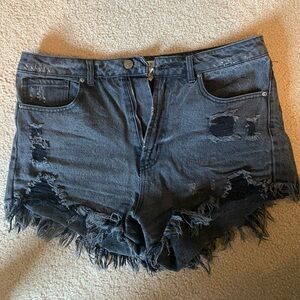Women’s Forever 21 black ripped shorts-size 30